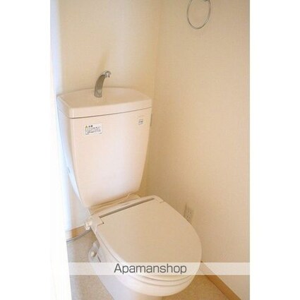 オーシャン本牧[2DK/41.5m2]のトイレ