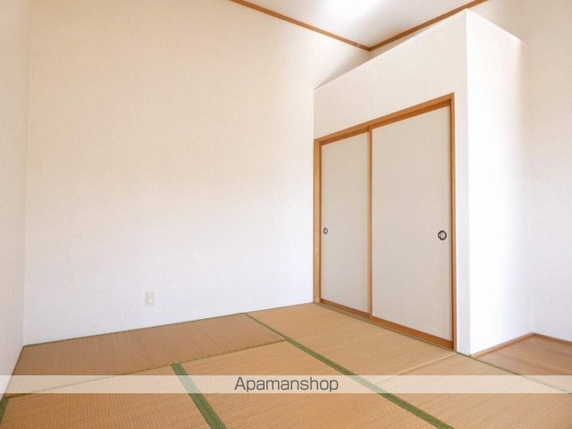ハイブリッジIIの内装写真