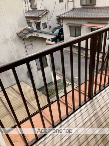 福山市 2階建 築32年の内装写真