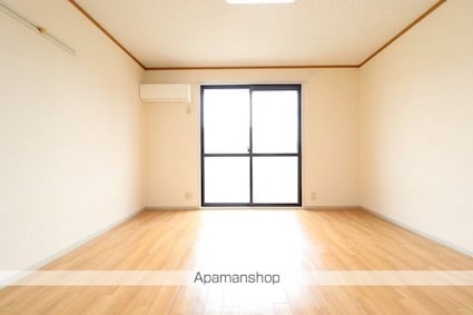 プレジール岡本　Ｃ棟[1K/26.49m2]のリビング・居間