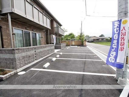 スプレンドーレ[2LDK/57.3m2]の駐車場