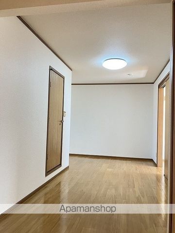 ピースフル2000 IIの内装写真