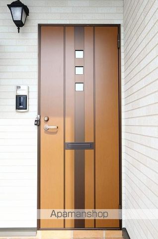 サンシーブルCの玄関写真