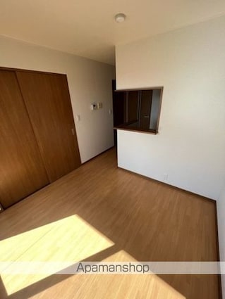 ベルメゾンＦⅡ[1LDK/28.08m2]のリビング・居間