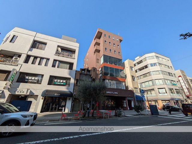 並木ビルの外観写真