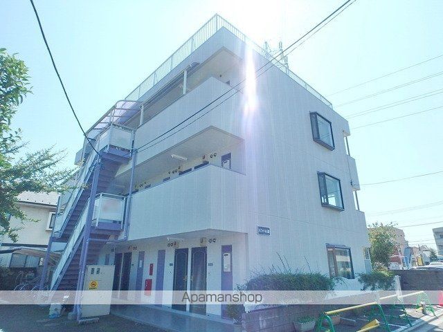 メゾンドール三鷹の外観写真