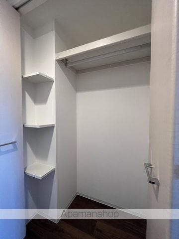 プレミアムコート谷町4丁目の内装写真