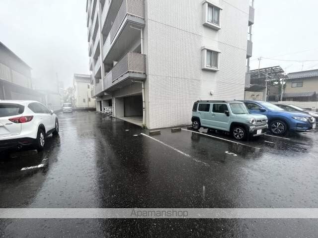 ＶＩＴＡ西原[1LDK/39.82m2]の駐車場
