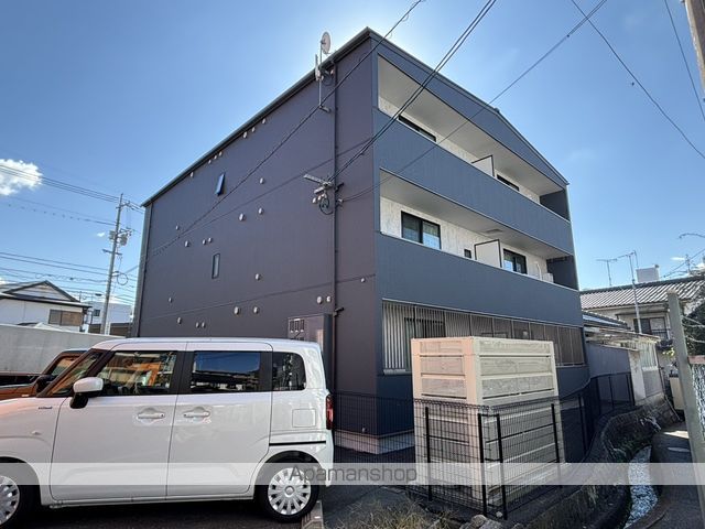 EST上安の外観写真