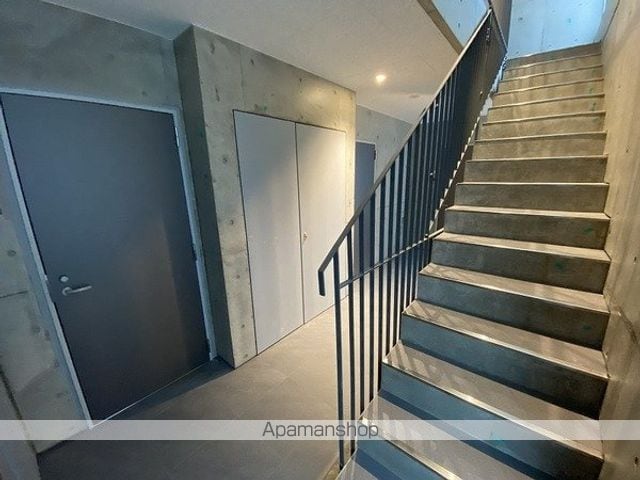 フリューゲル綾瀬の外観写真