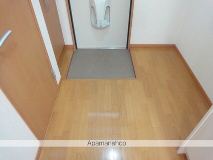 アーバン葛島[1K/30m2]の玄関