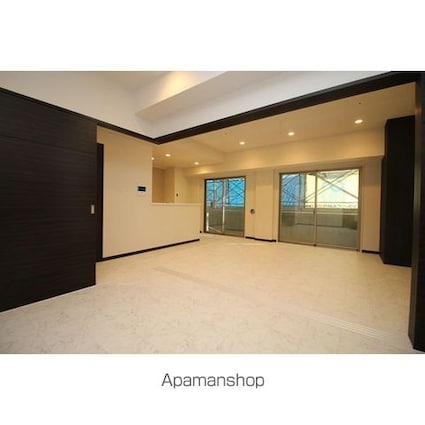 リンパクマンション[2LDK/64.6m2]のリビング・居間1