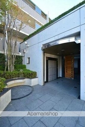 ステラメゾン下北沢[1K/25.27m2]の外観3