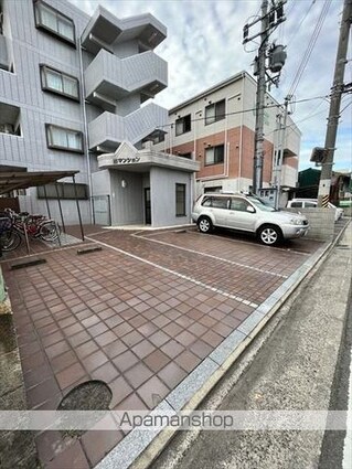 和歌山県和歌山市手平３丁目[1K/24.7m2]の駐車場