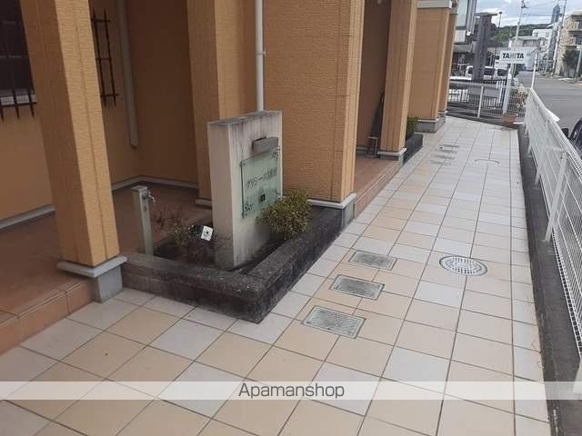 グリシーヌ3番館Aの玄関写真