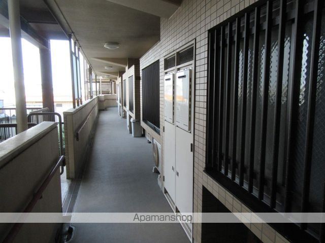 東京都立川市高松町３丁目[3LDK/70.53m2]の共用部1