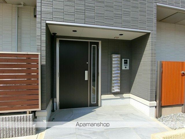 シャルールの玄関写真