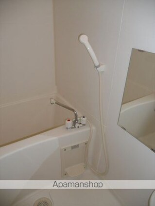 和歌山県和歌山市西小二里３丁目[1K/27m2]のバス