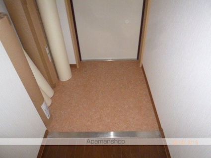 滋賀県栗東市中沢２丁目[2LDK/57.91m2]の玄関