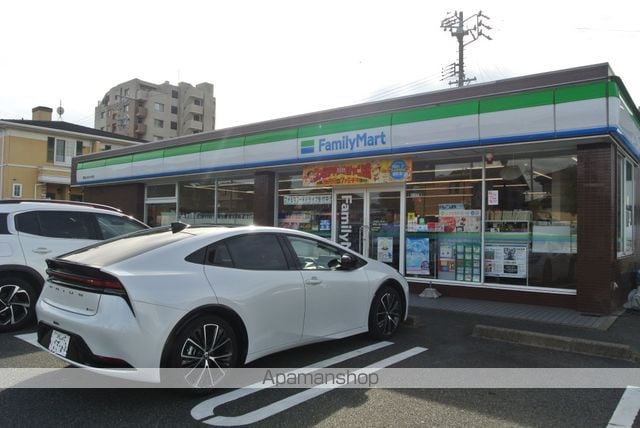 クレストヒルズ B棟の周辺写真