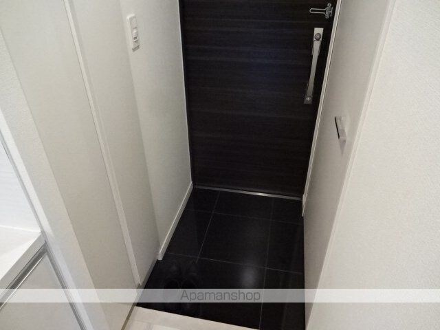 東京都立川市曙町１丁目[1K/20.97m2]の玄関