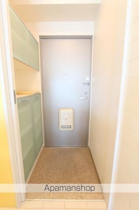 コリドールウエスト[1R/29.41m2]の玄関