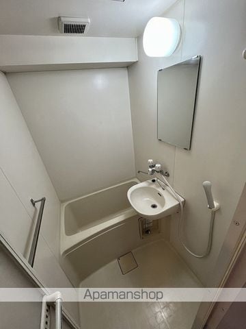 ESTEMCOURTUMEDAKITAの内装写真