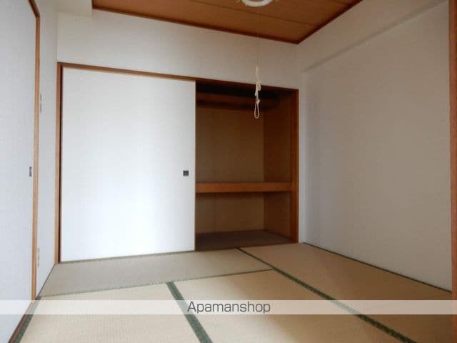 コスモロイヤル東苗穂A棟の内装写真