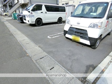 リバーサイドハイツ[3LDK/78.64m2]の駐車場