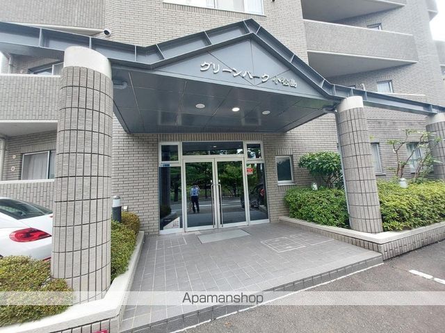 グリーンパーク小松島の玄関写真