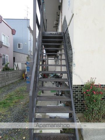 ライラックマンション屯田の玄関写真