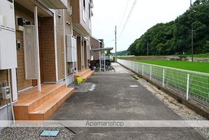 岐阜県美濃加茂市森山町２丁目[2DK/51.67m2]のエントランス