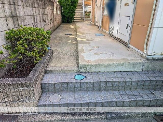 レオパレスシャルマン[1K/19.87m2]のエントランス