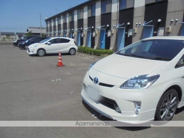 レオパレスサンハイムの外観写真