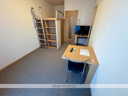 レオパレスミルキーウェイ[1K/20.81m2]のリビング・居間2