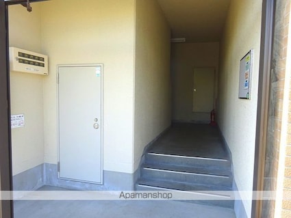 セルジェ・さくら[2LDK/58.3m2]のエントランス