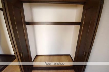 ＴＫフラッツ梅ヶ丘（Ａ棟）[3LDK/101.93m2]の収納