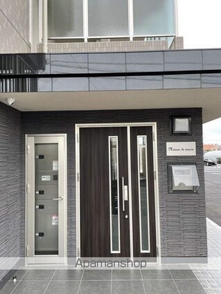 Ｍａｉｓｏｎ　ｄｅ　ｍａｕｖｅ[1R/31.98m2]のエントランス