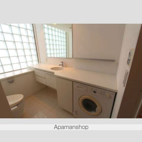 プライムアーバン四谷外苑東の内装写真