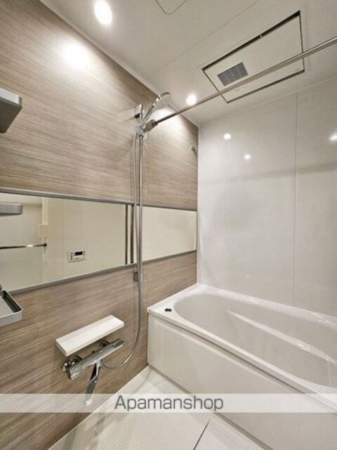 東京都世田谷区三軒茶屋１丁目[1K/24.22m2]のバス