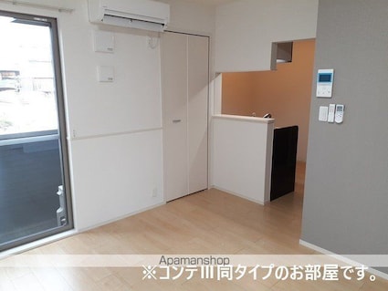 和歌山県和歌山市紀三井寺[1LDK/49.6m2]のリビング・居間