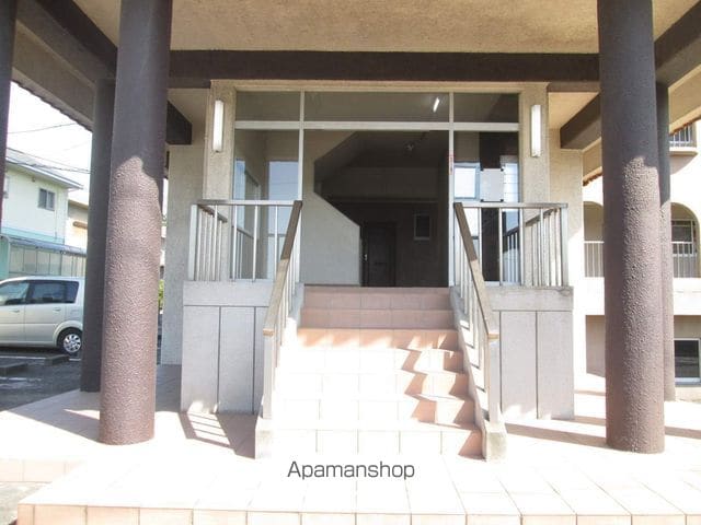 アサヒパレス川之江A棟の玄関写真