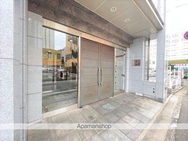 和歌山県和歌山市友田町５丁目[1K/27.63m2]のエントランス1