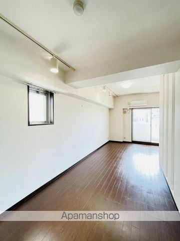 Cozy Court新栄の内装写真