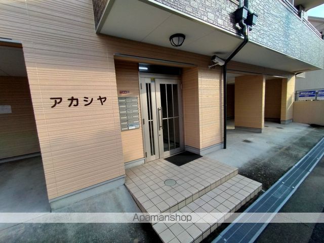 アカシヤの玄関写真