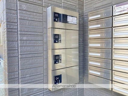 カーサ・ディ・ピーノ[1LDK/42m2]の共用部1