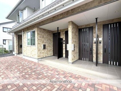 フィアブル　Ａ[1LDK/49.44m2]のエントランス