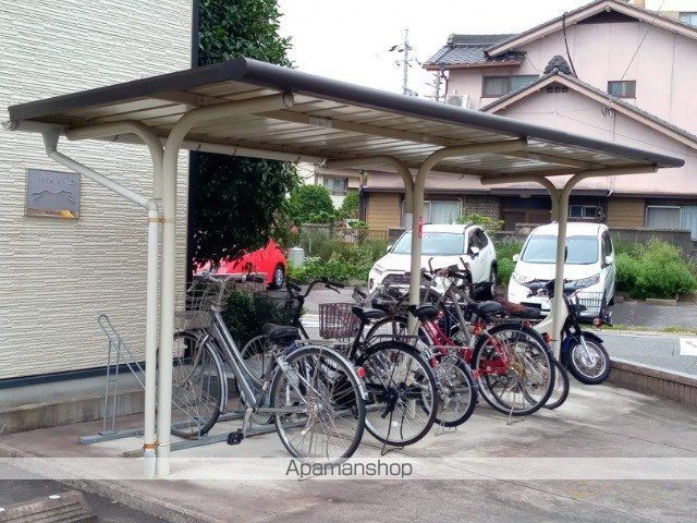 レオパレスKEIKOの玄関写真