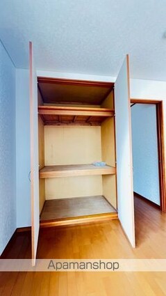 東京都八王子市椚田町[1K/32.06m2]の収納