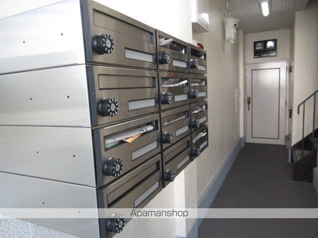 シティハイツ殿辻の玄関写真